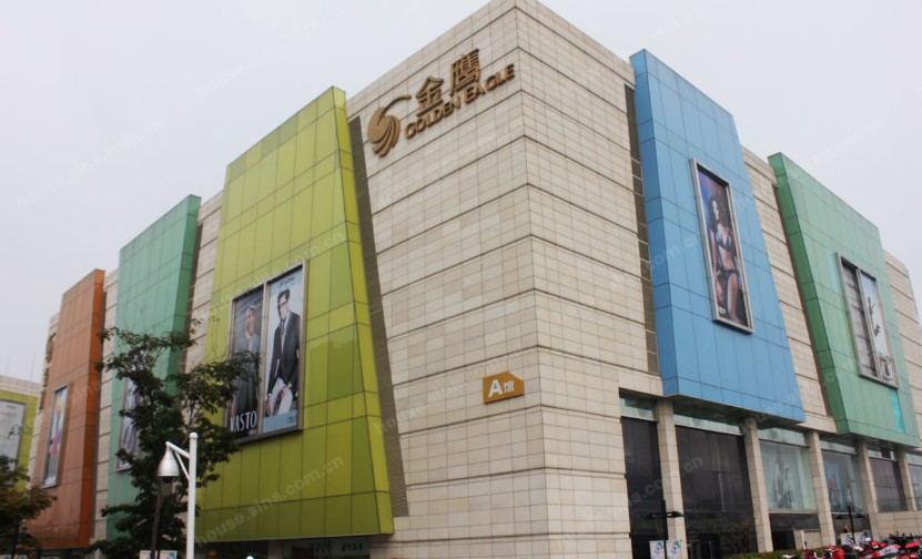 巴塘金鹰奥莱城